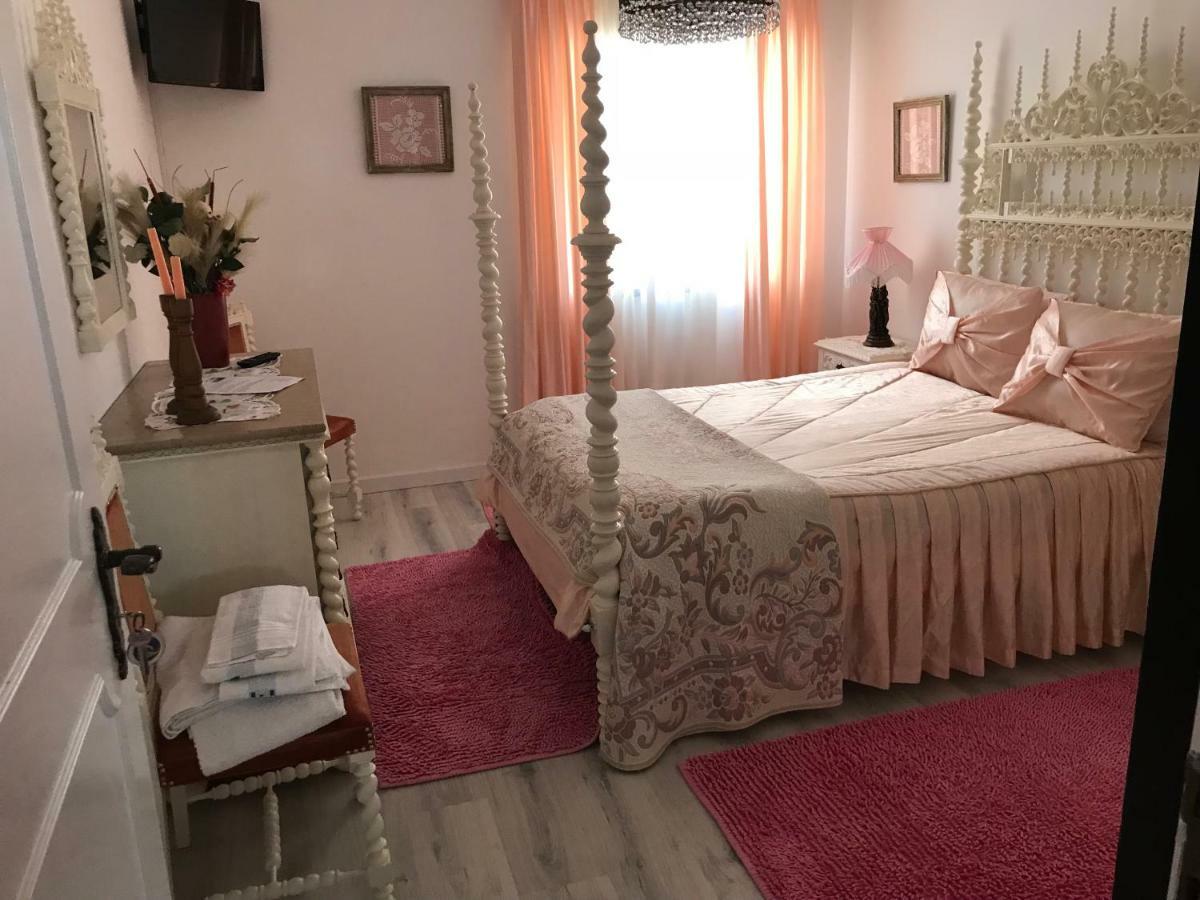 Vivenda Azevedo Hotel Назаре Екстериор снимка